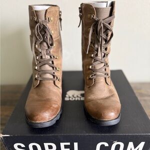 Sorel size 10 Leather Lace-Up Combat Boots